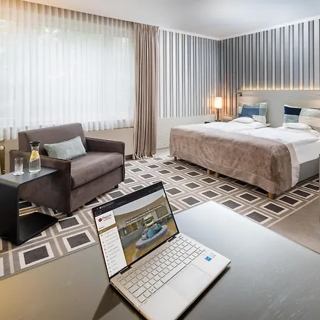 Western Premier Parkhotel Kronsberg 4*